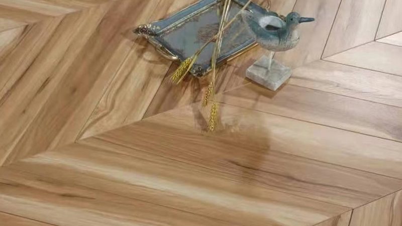 揭秘地板厂家加盟费：加盟前必知的三大关键点